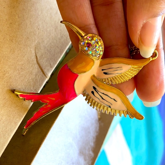 COPY - BEAUTIFUL HUMMING BIRD NECKLACE. NEVER WOR… - Picture 2 of 2